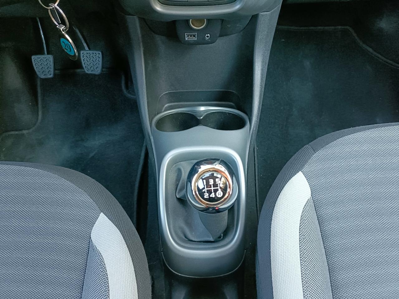 Toyota Aygo Connect 1.0 VVT-i 72 CV 5 porte x-play