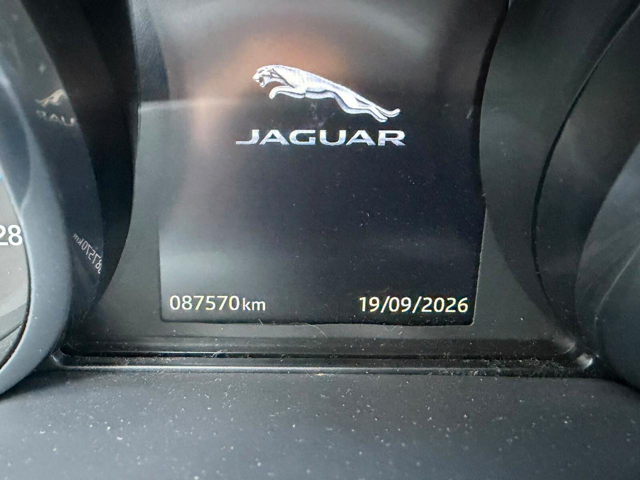 Jaguar F-Pace 2.0 D 180 CV AWD aut. R-Sport