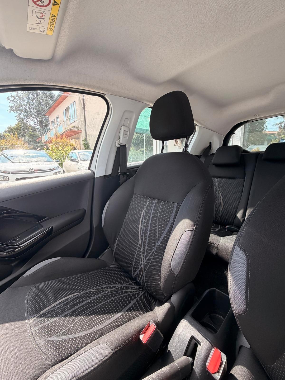 Peugeot 208 1.0 Benzina – 68 CV – Uniproprietario