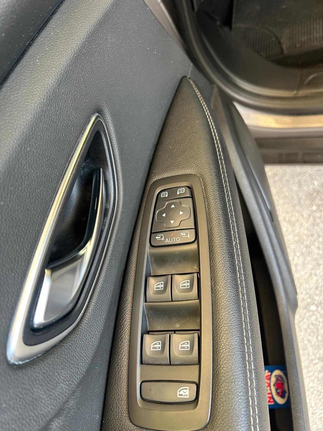 Renault Scenic Scénic Blue dCi 120 CV EDC Initiale Paris