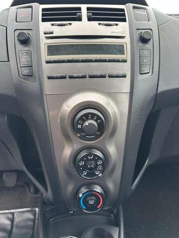 Toyota Yaris 5p 1.4 d-4d Sol dpf SOLI 60.000 KM PARI AL NUOVO!!