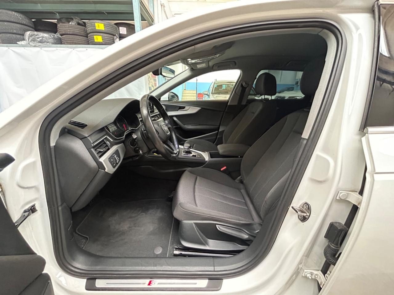 Audi A4 2.0 TDI 150 CV S tronic Sport
