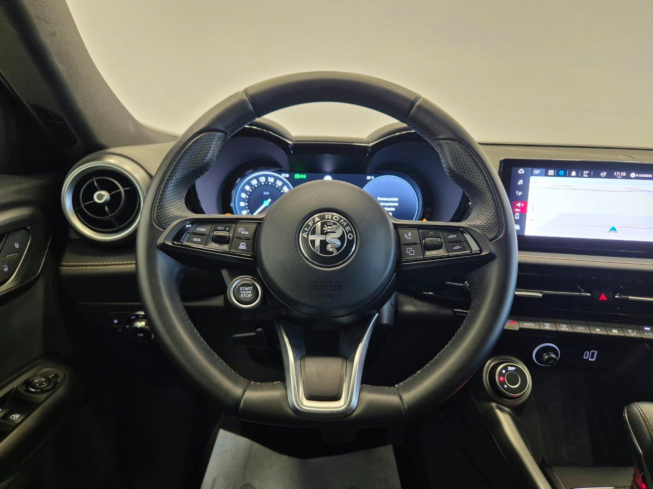 Alfa Romeo Tonale 1.3 phev Ti Q4 280cv at6 IN PROMO