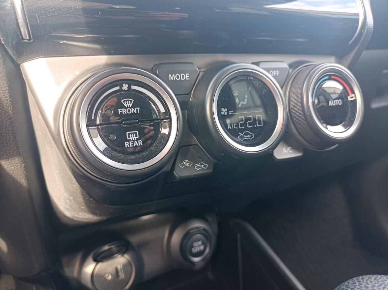 Suzuki Swift 1.2 Hybrid CVT Top