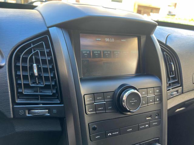 MAHINDRA XUV500 2.2 16V FWD W10