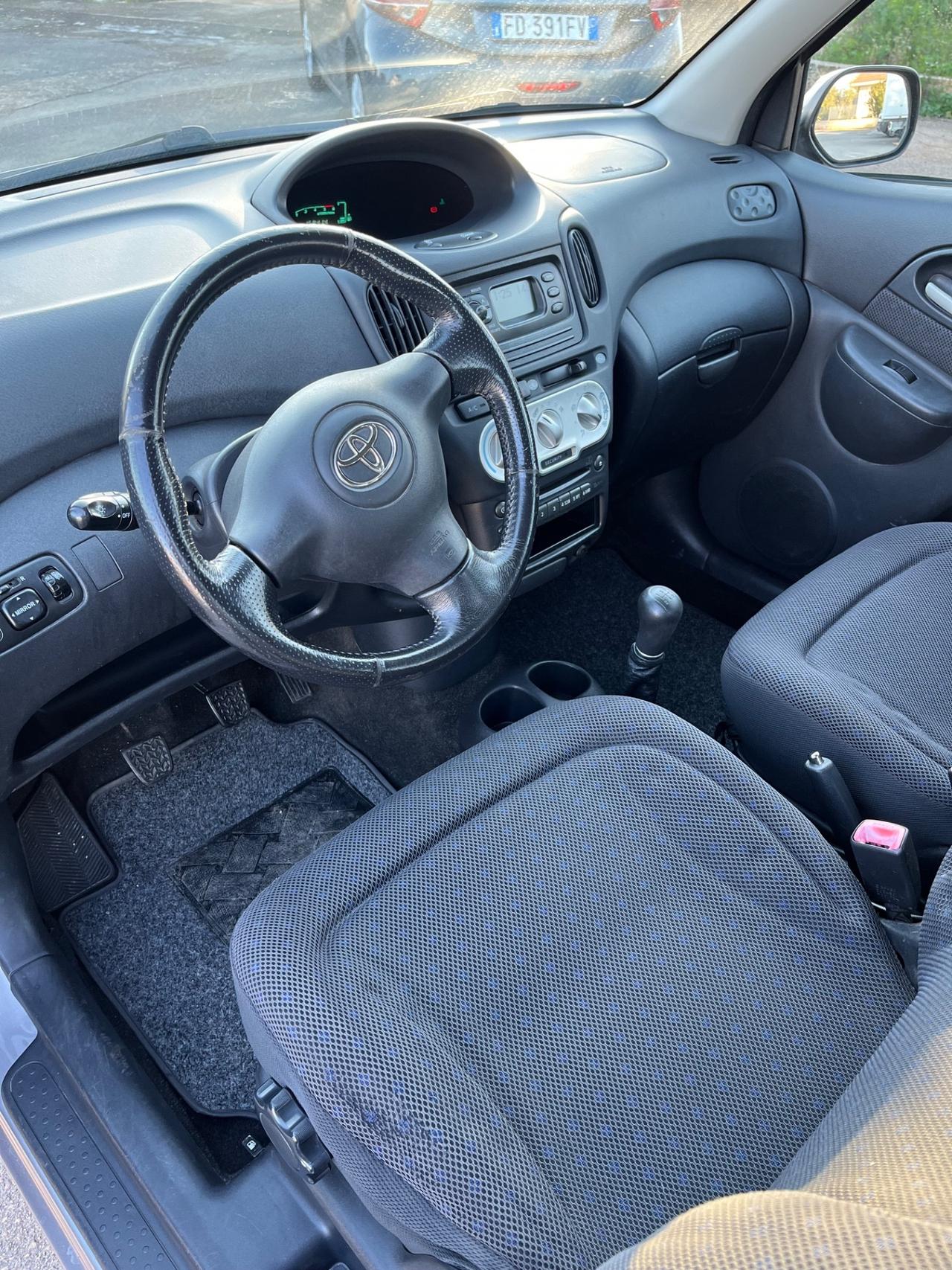 Toyota Yaris Verso 1.4 Tdi D-4D cat Sol '03