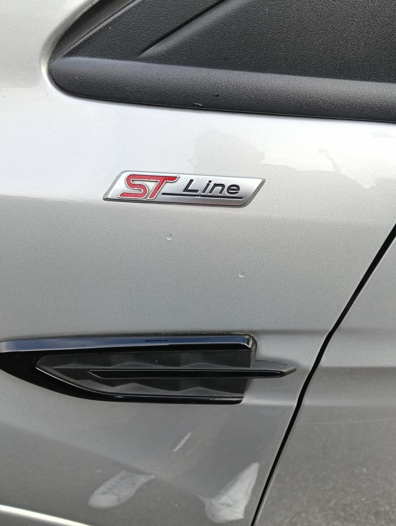 Ford Kuga 1.5 TDCI 120 CV S&S 2WD ST-Line