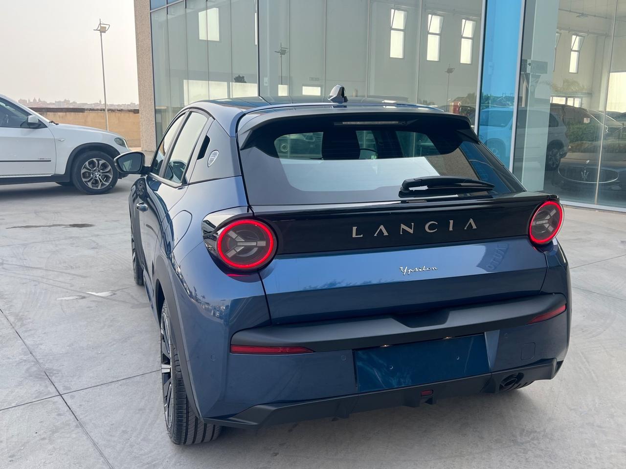 Lancia Ypsilon 1.2 turbo 100CV - possibilità noleggio no scoring