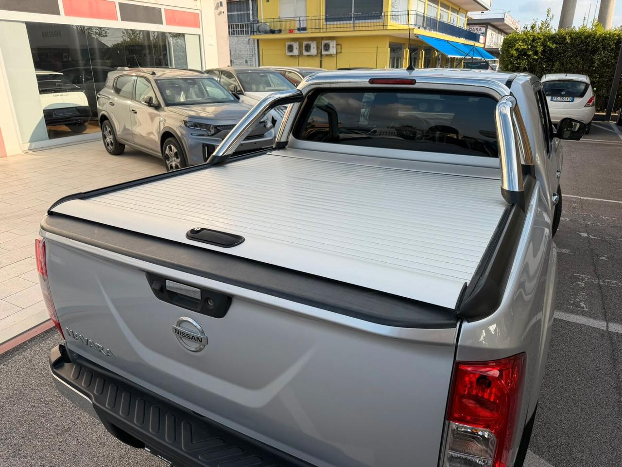 Nissan Navara 2.3 dCi 4WD Double Cab N-Connecta