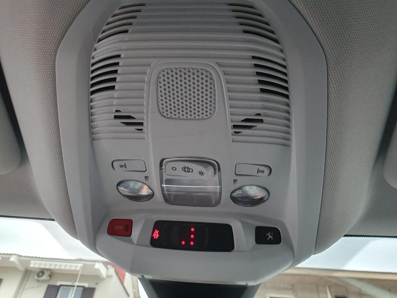 Peugeot 3008 BlueHDi 130 S&S EAT8 Allure