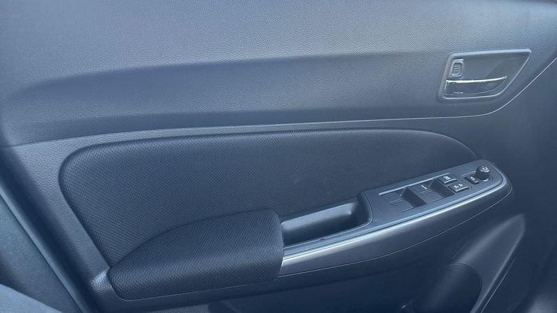 Suzuki Swift VI 2020 1.2 Dualjet Hybrid Top 2WD