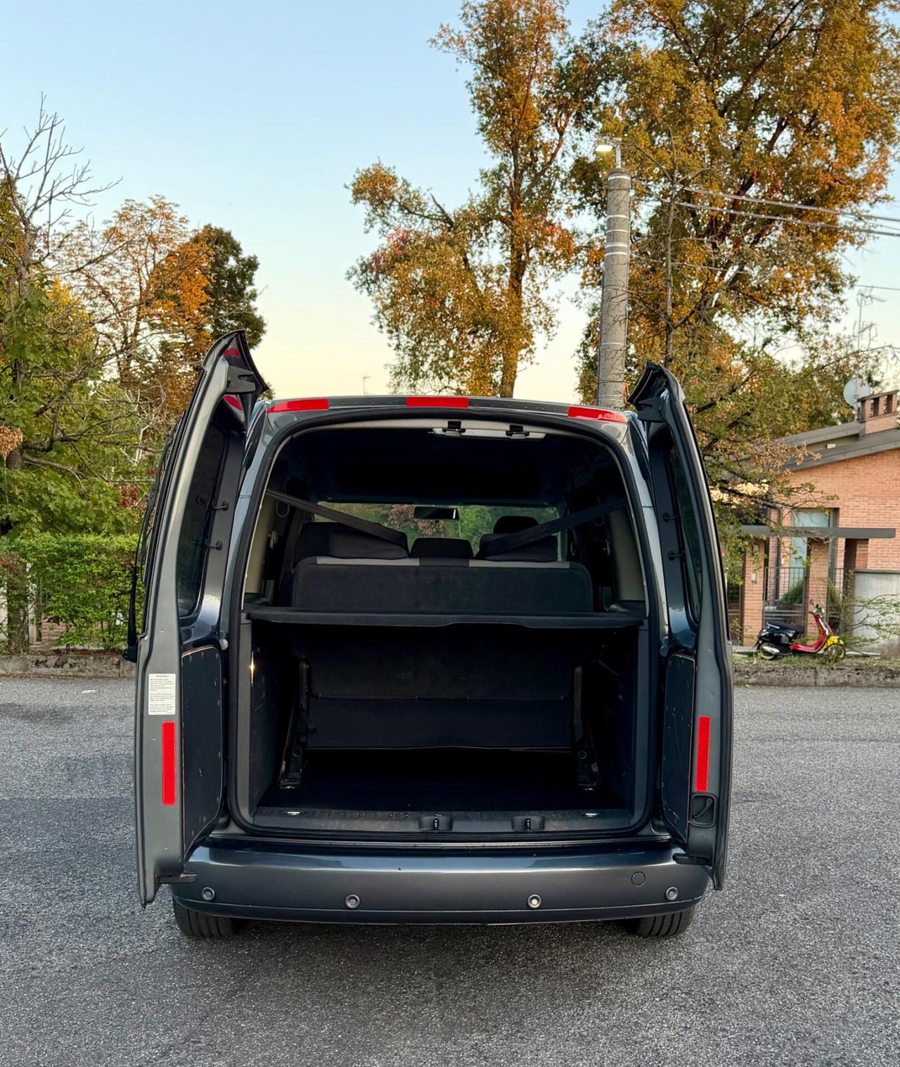 Volkswagen Caddy 1.6 TDI 102 CV DSG 5p. Trendline