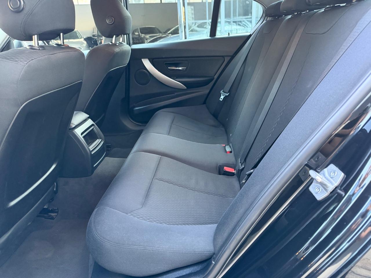 Bmw 318 d 143 CV Modern Cambio Autom 2015
