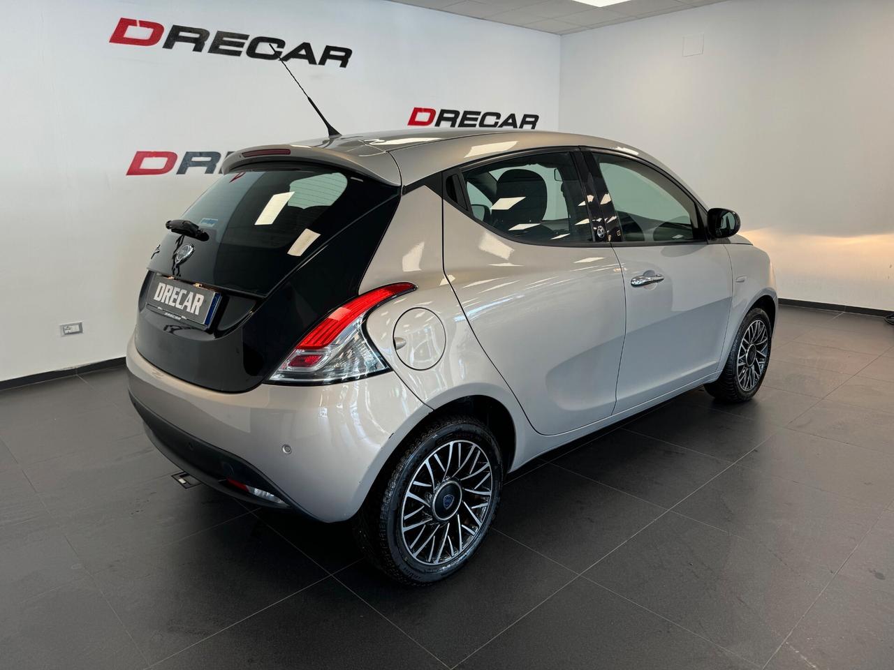 Lancia Ypsilon 1.2 69 CV 5 porte GPL Ecochic Elefantino
