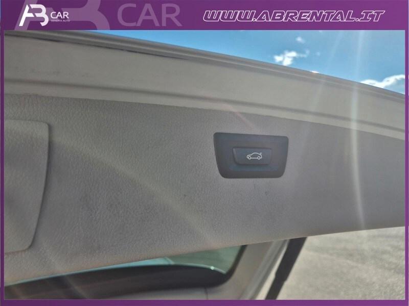 BMW Serie 3 (F30/31) 316d Touring Sport