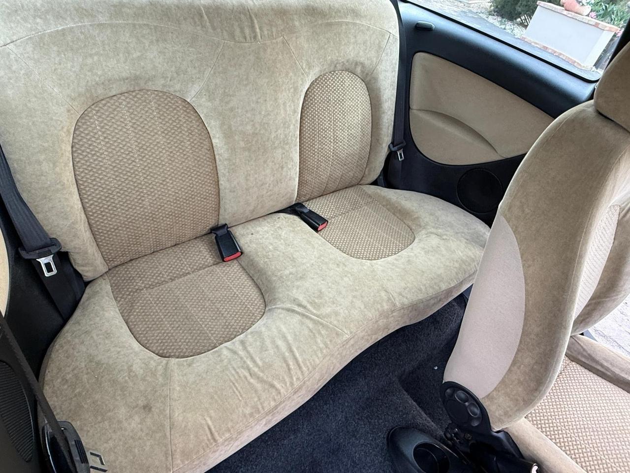 Lancia Ypsilon 1.3 MJT 75 CV Platino