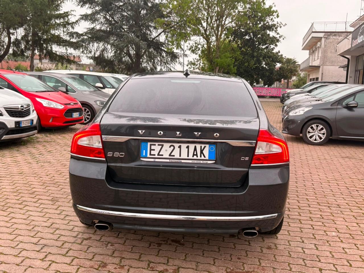 Volvo S80 2.4 D5 205 CV Geartronic Momentum