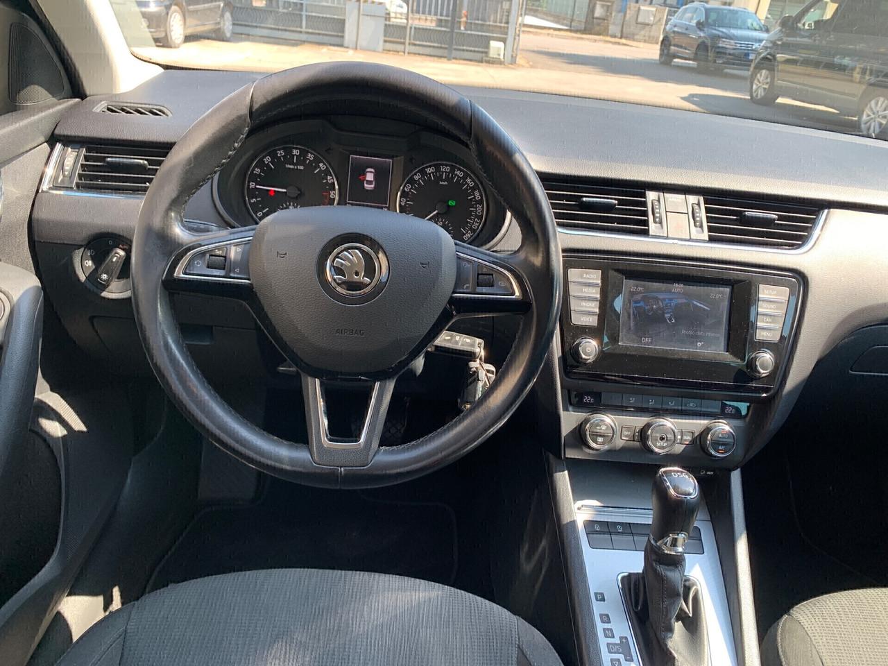 Skoda Octavia 1.6 TDI 105 CV DSG