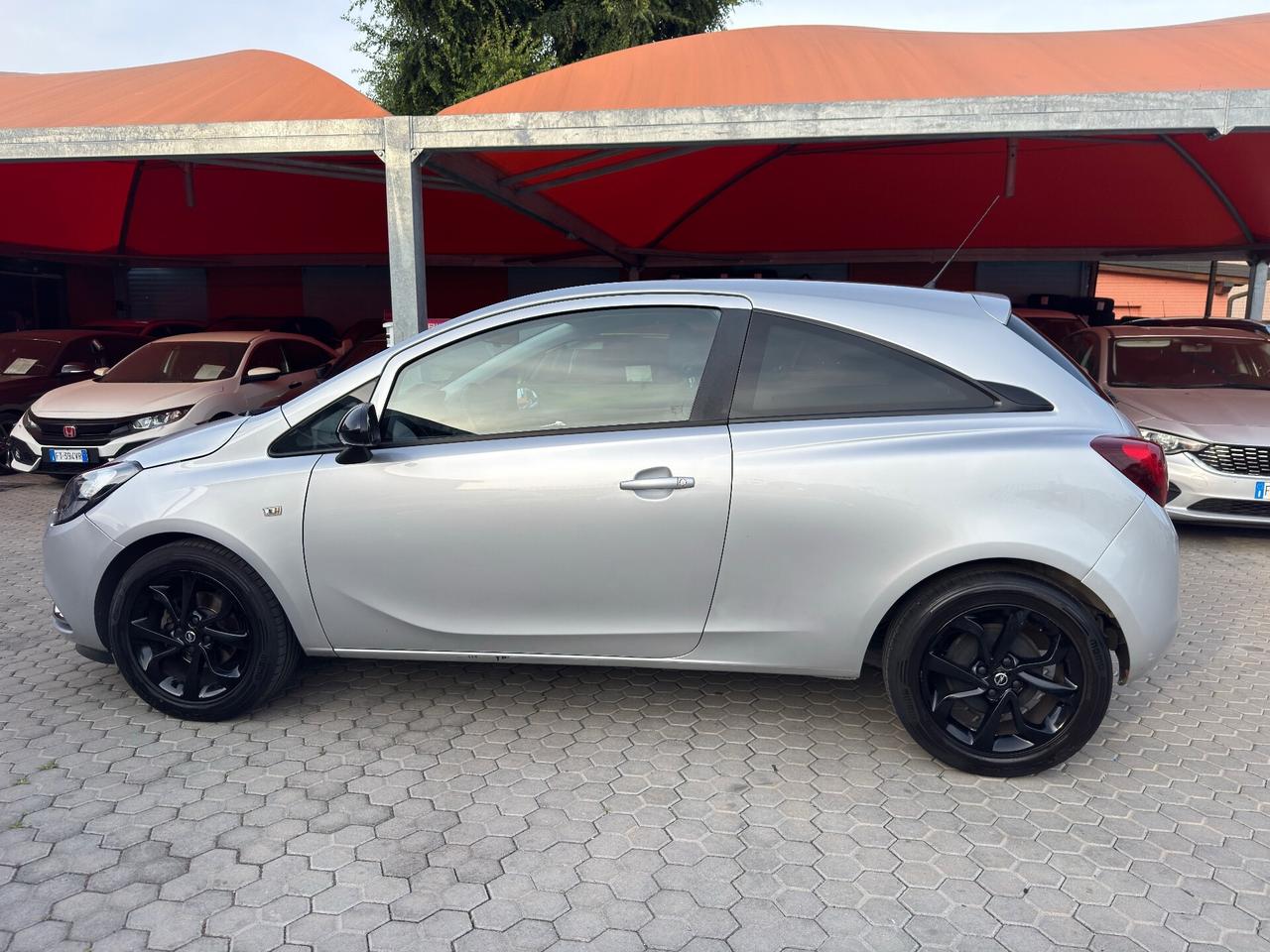 Opel Corsa ADATTA A NEOPATENTATI 1.4 16V 3 porte b-color