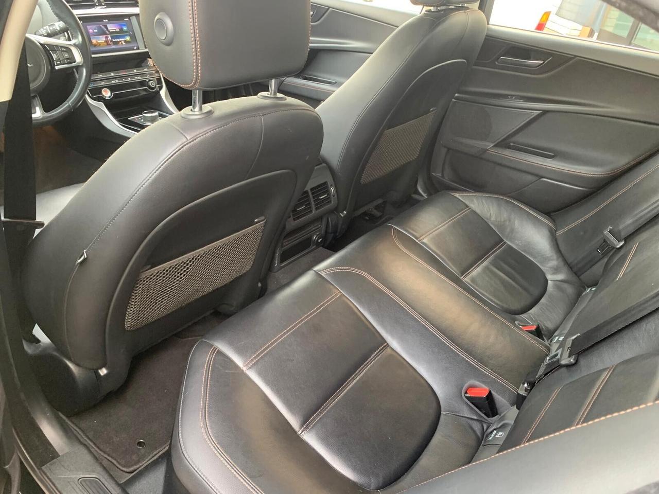 Jaguar XE 2.0 D 180 CV autom. Ok catena