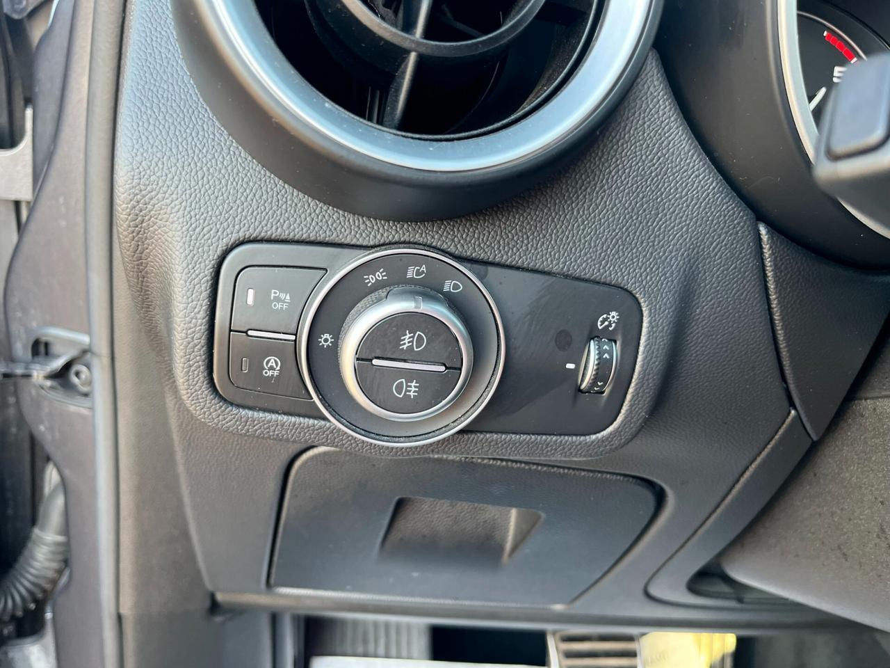 Alfa Romeo Stelvio 2.2 Turbodiesel 160 CV AT8 RWD Super Business