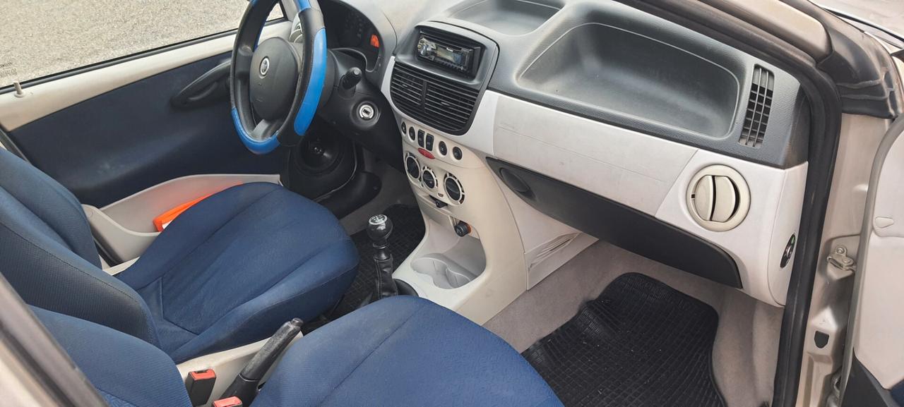 Fiat Punto 1.2 5 porte HLX