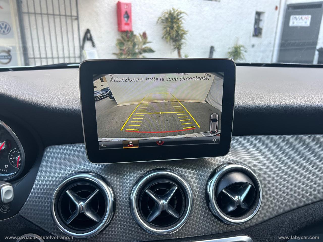 MERCEDES-BENZ GLA 220 d Automatic 4Matic Premium