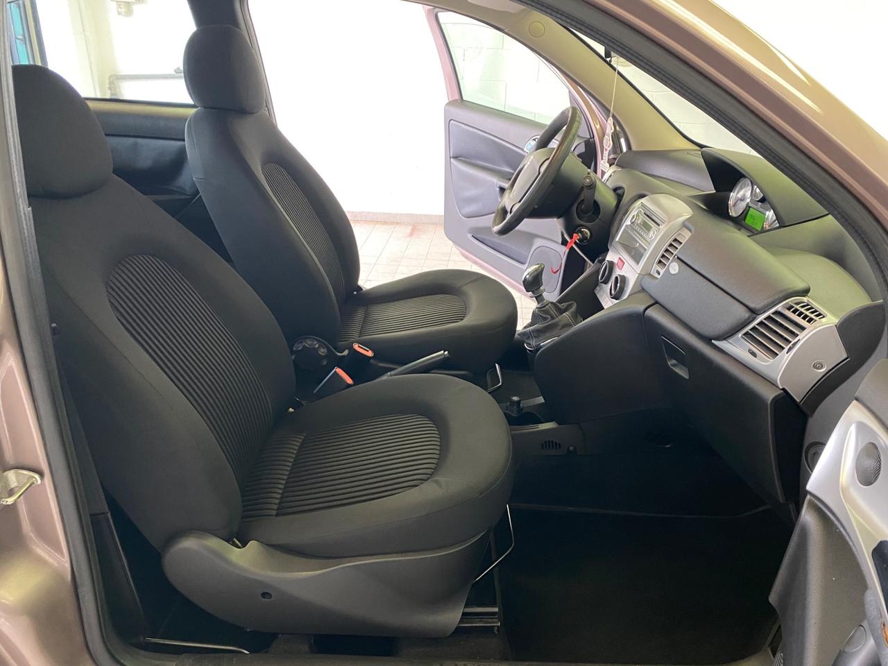 Lancia Ypsilon 1.2 GPL EURO5 NEOPATENTATI