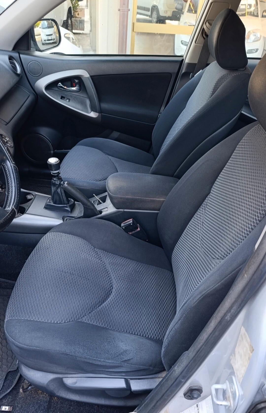 Toyota RAV 4 RAV4 2.2 D-4D 136 CV Sol