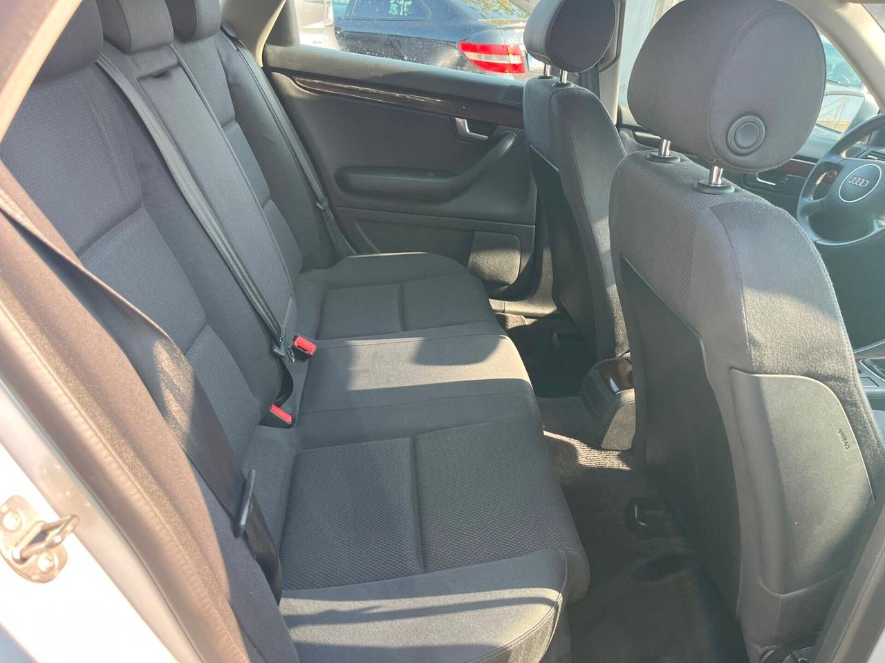 Audi A4 2.0 16V FSI BENZINA 140.000 KM