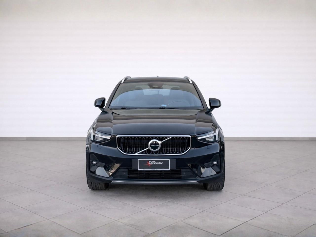 VOLVO XC40 B3 CORE AUTO