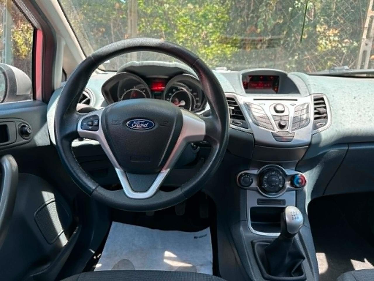 Ford Fiesta 1.4 TDCi 70CV 5 porte Titanium