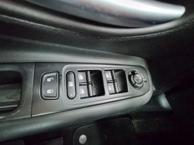 JEEP Renegade 1.6 Mjt DDCT 120 CV Limited fari led da ?219,00