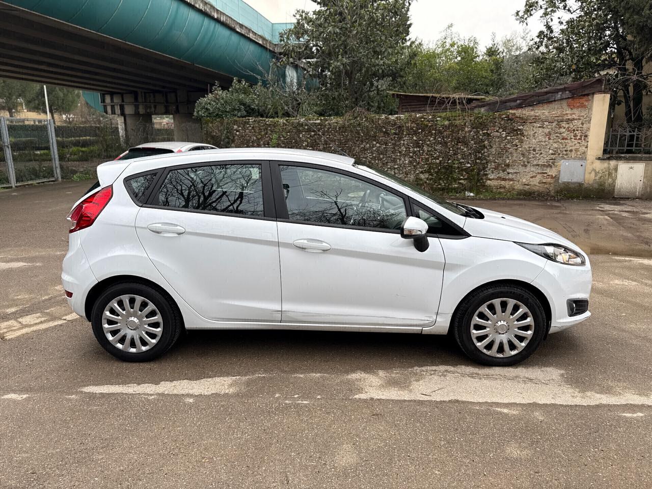 Ford Fiesta 1.5 TDCi 75CV 5 porte Business