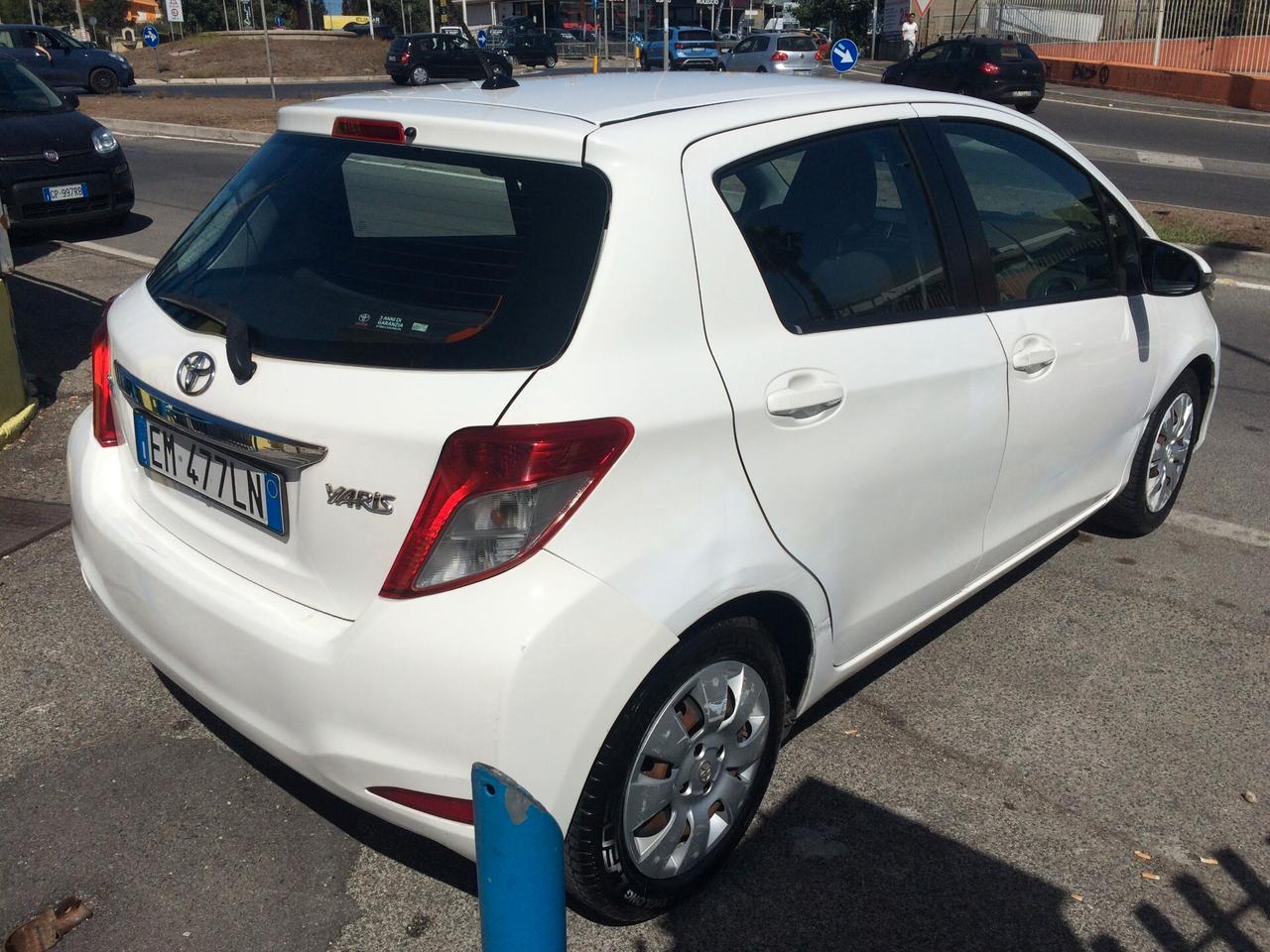 2012 Toyota Yaris 1.4 D-4D 5 porte Active M-MT tagliandata