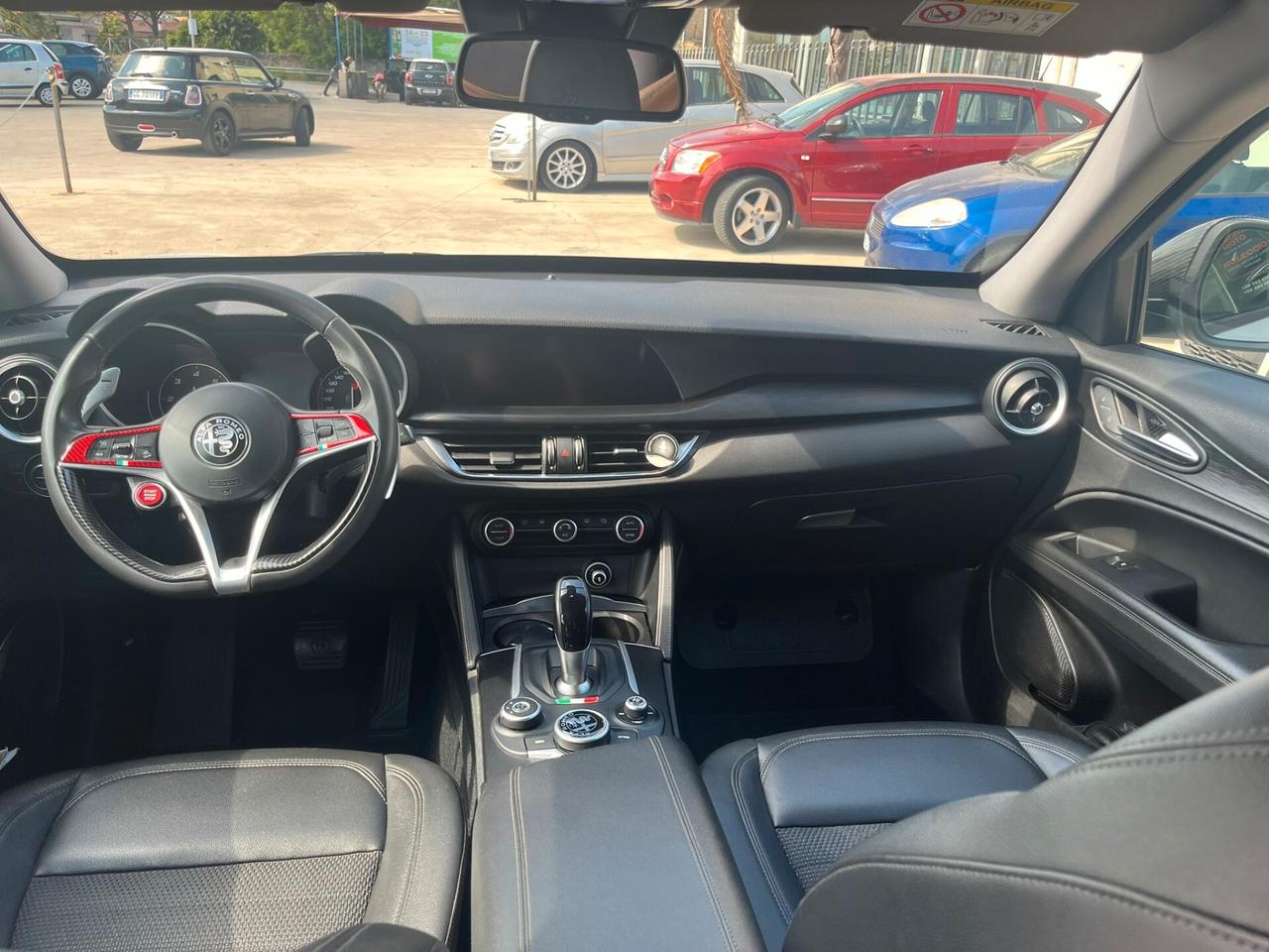 Alfa Romeo Stelvio 2.2 Turbodiesel 180 CV AT8 RWD Business