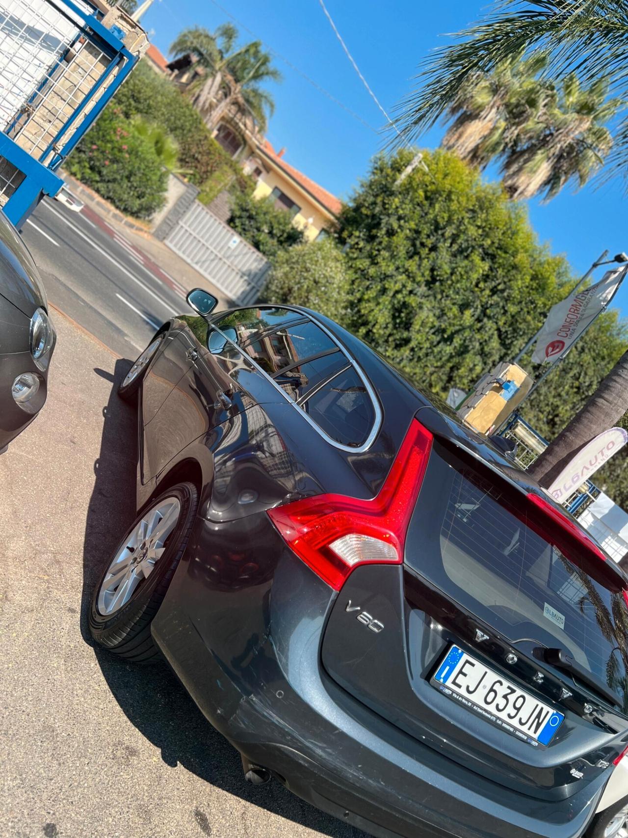 Volvo V60 D3 Geartronic Summum