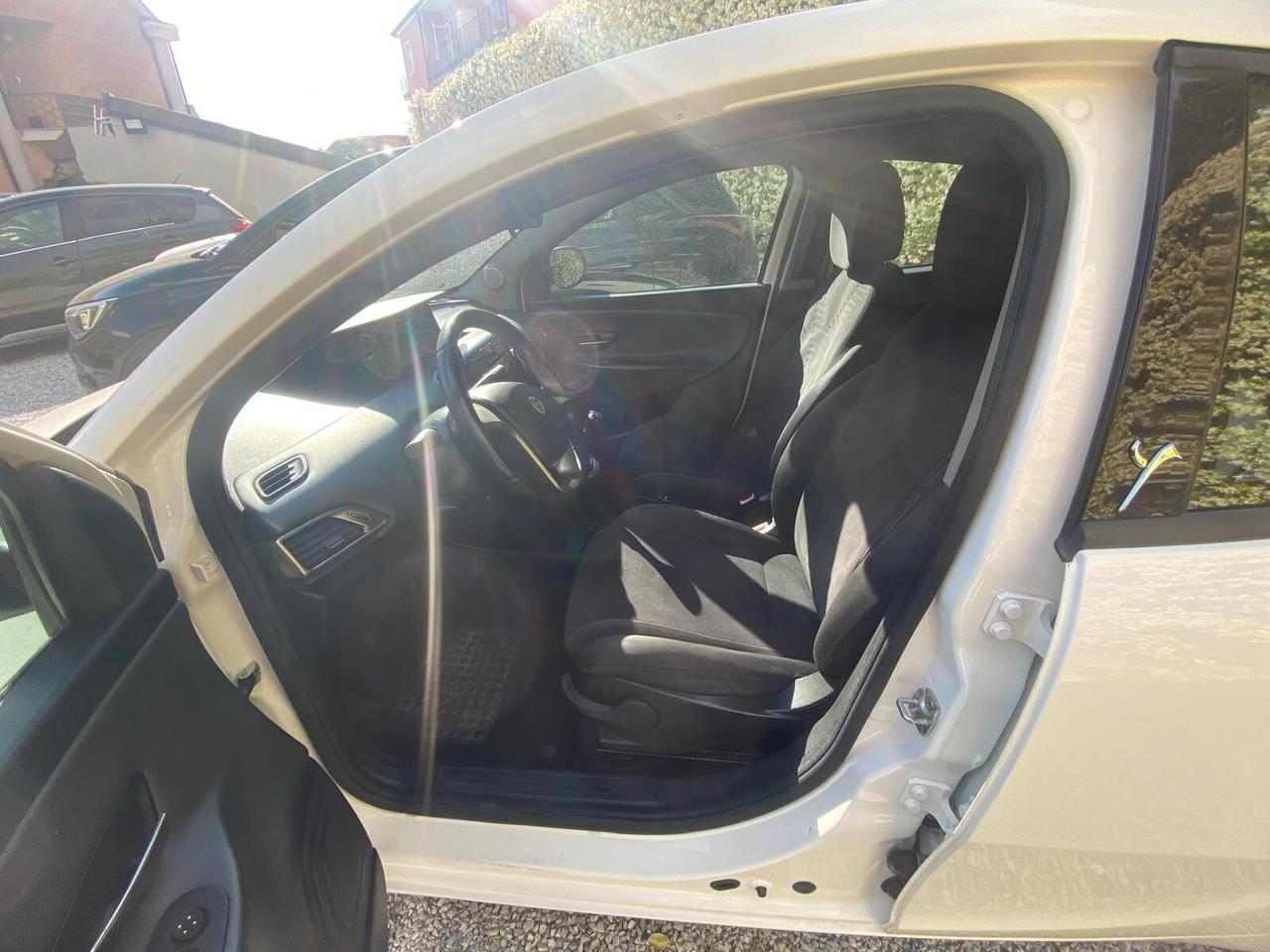 Lancia Ypsilon 1.3 MJT 16V 95 CV 5 porte S&S Gold