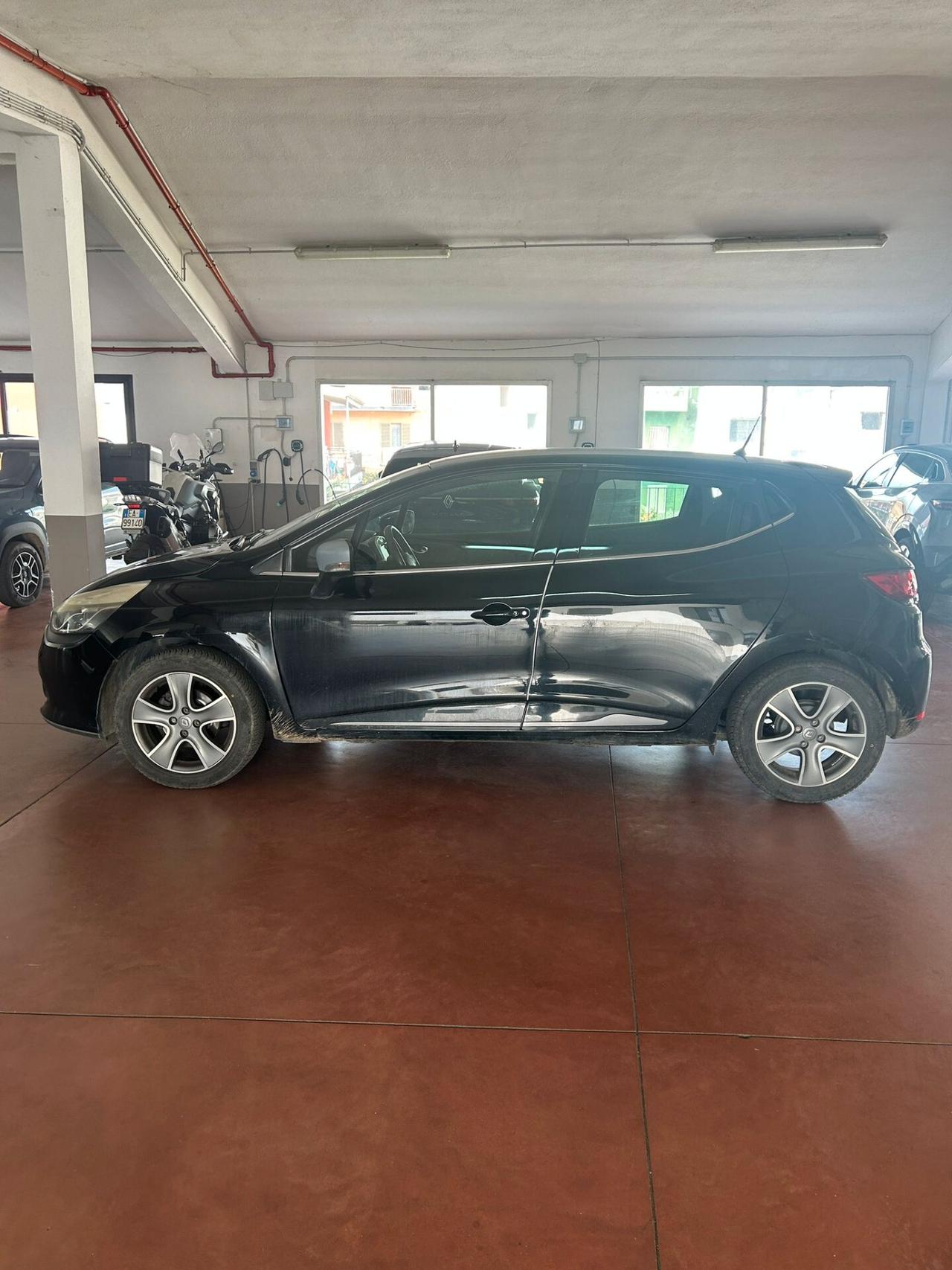 Renault Clio 1.2 75CV 5 porte Wave