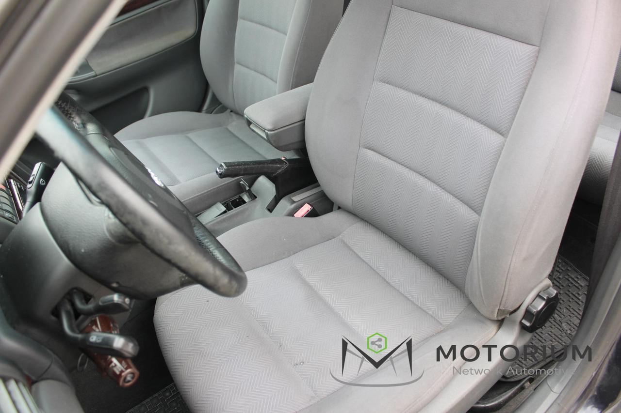 Audi A4 Berlina A4 1.8