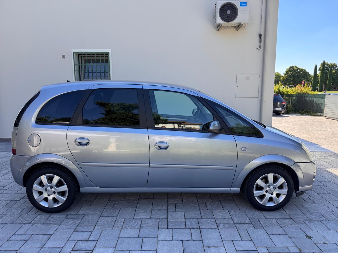 Opel Meriva 1.4 16V Enjoy OK NEOPATENTATI