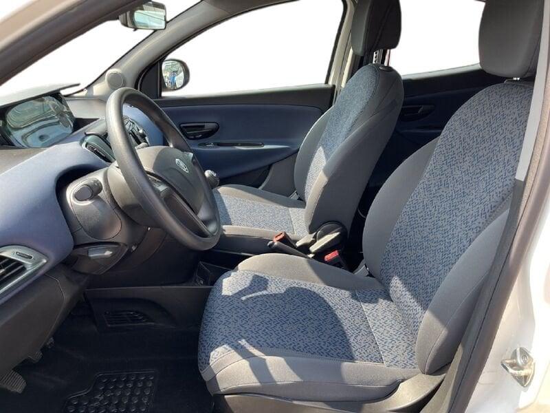 Lancia Ypsilon NUOVA My24 402 Oro 1.0