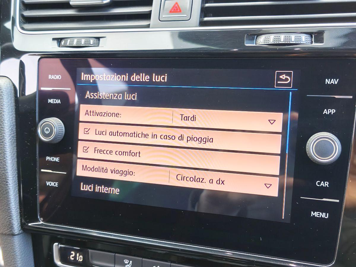 VOLKSWAGEN Golf 7.5 1.4 TSI 125 CV Executive R-Line