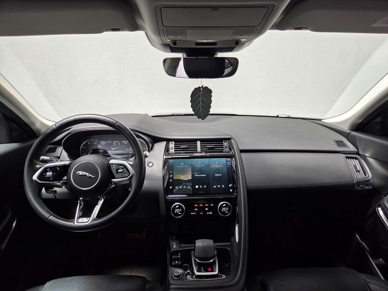 JAGUAR E-Pace (X540) E-Pace 2.0D I4 163 C...