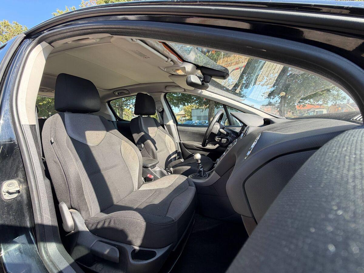 Peugeot 308 2.0 hdi 16v Sportium 140cv 5p