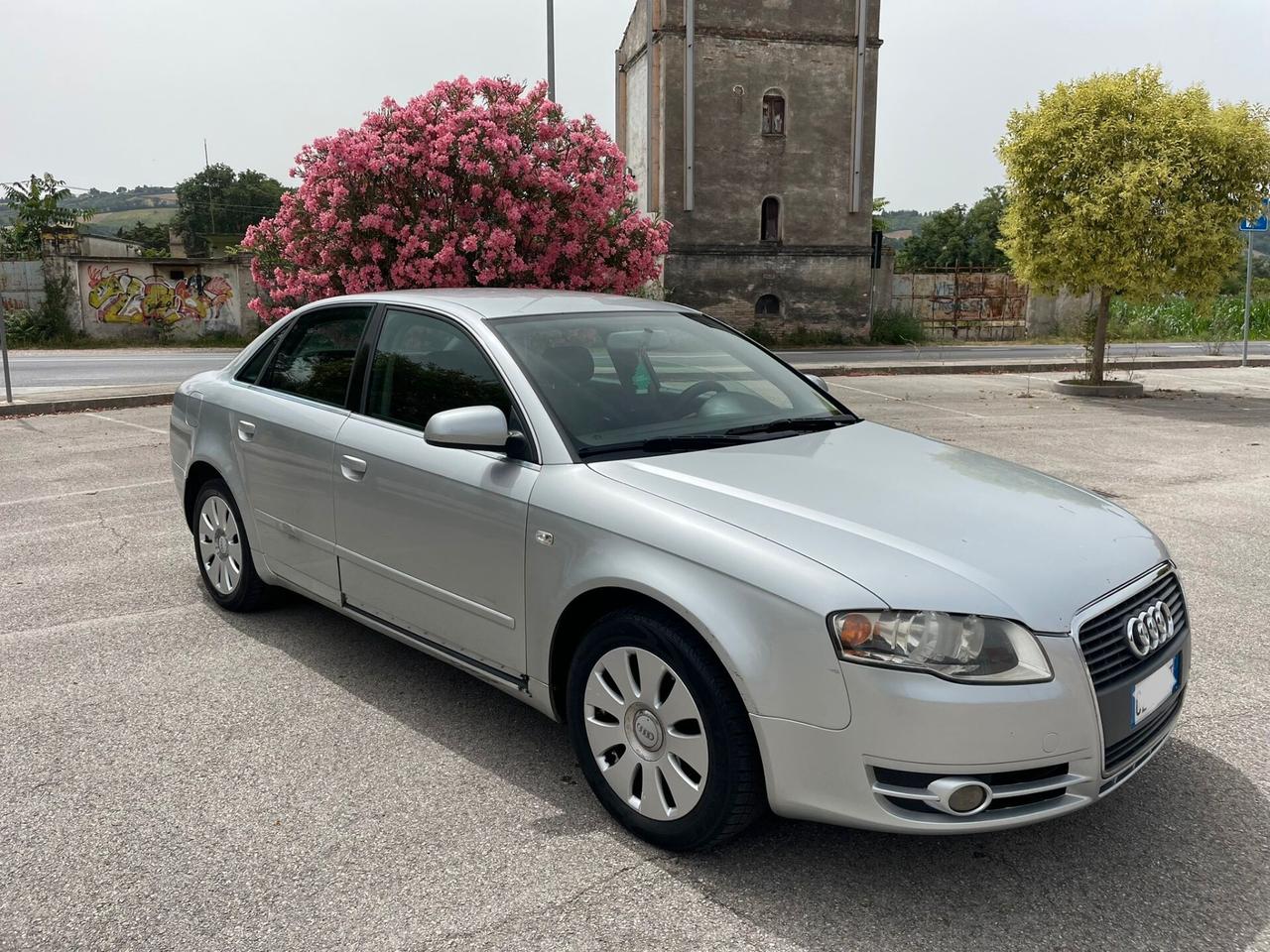 AUDI A4 1.9 TDI BERLINA 2006 12 MESI DI GARANZIA