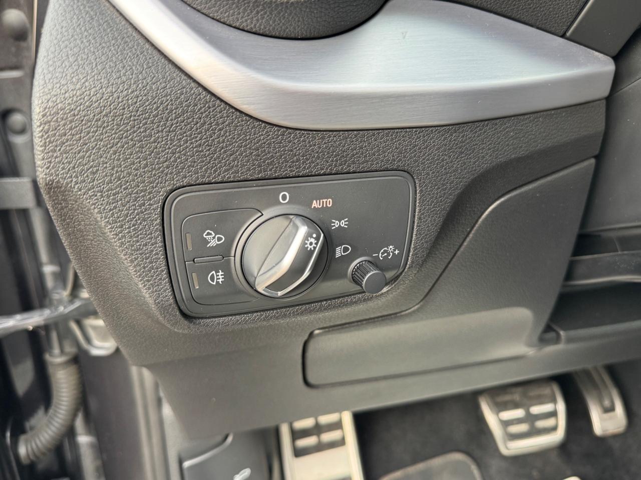 Audi Q2 30 TDI 116CV S tronic S-line Edition COCKPIT tetto