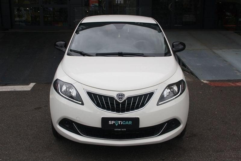 Lancia Ypsilon 1.0 FireFly 5 porte S&S Hybrid Platino
