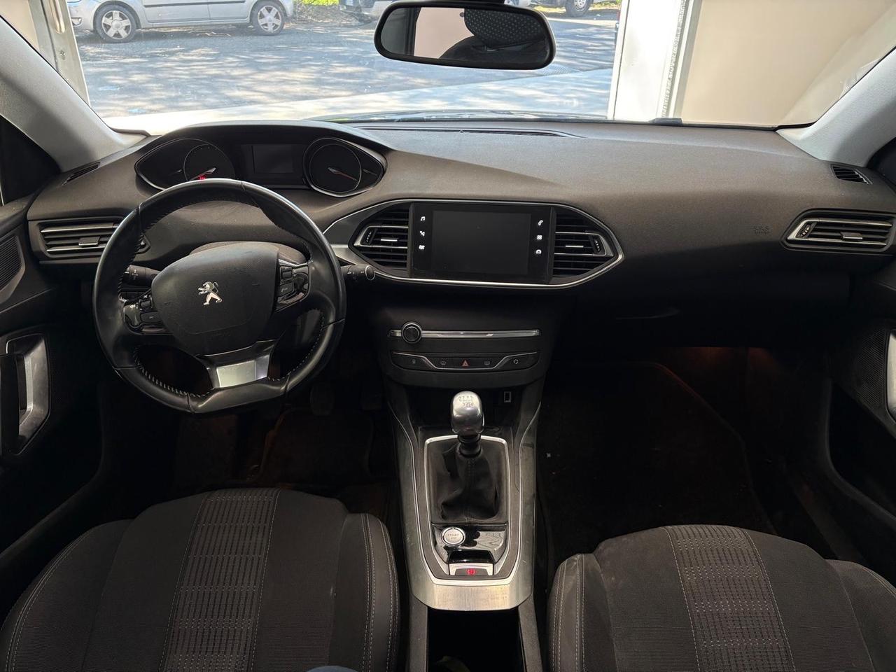 Peugeot 308 PureTech Turbo 130 S&S SW Allure