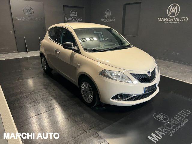 LANCIA Ypsilon 1.2 69 CV 5 porte Silver